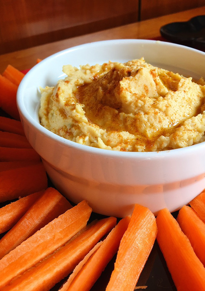 Una foto de Hummus rápido sin tahin