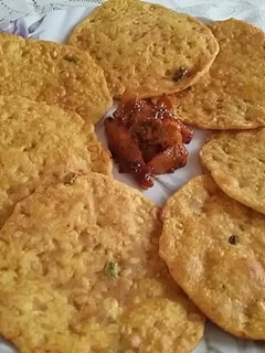 मूँग दाल मिक्स पूरी (Moong daal mix poori recipe in hindi) रेसिपी मुख्य फोटो