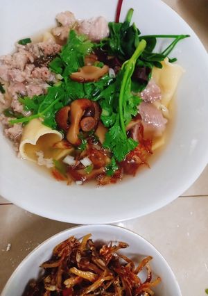 Hình của món Mì MEE HOON KUEH.