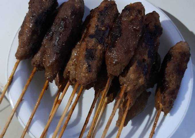 Ternyata begini loh! Resep termudah memasak Sate Buntel Daging Sapi (Keto Friendly) untuk Idul Fitri  spesial