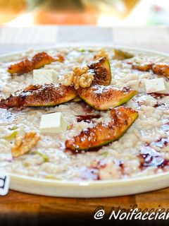 Foto di Risotto con Fichi Caramellati Noci e Caciotta di Capra