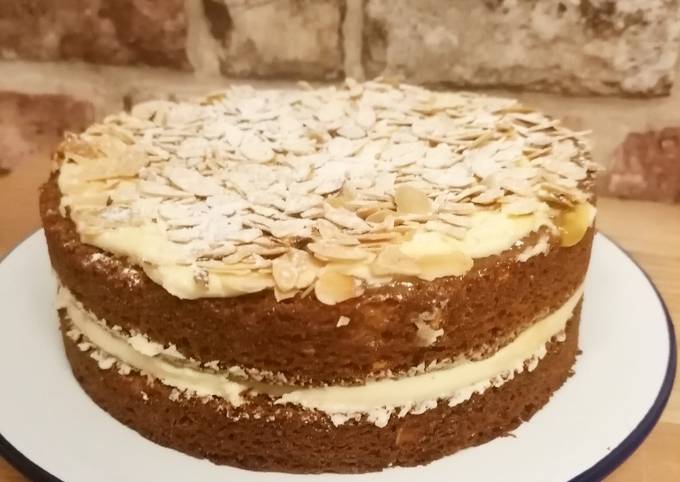 Almond, lemon and lime cake