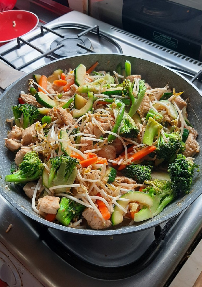 Una foto de Chopsuey de pollo