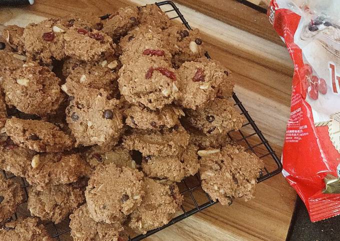 Oat Almond cranberry cookies