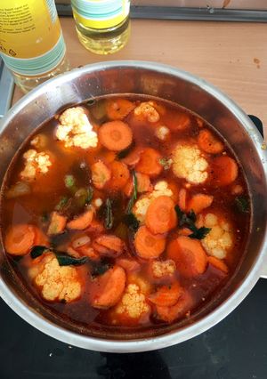 Karfiolleves tojással recept fotója