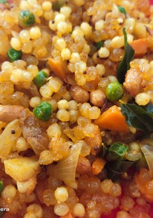 A picture of My version of sabudana khichadi.