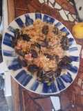 Arroz con choritos y caracoles