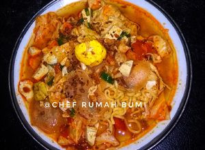Foto resep 8. Seblak Mie Sedaap Korean Spicy Chicken, Doweeer pedesnya~