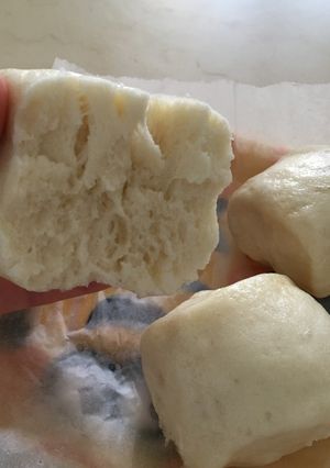 A picture of Meng Tou (Steamed rolls).