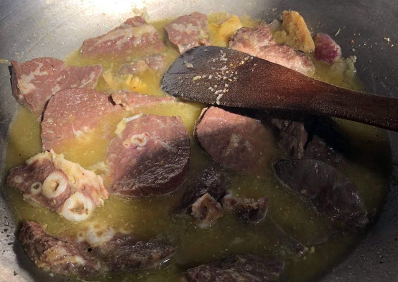 Paru Sapi Ungkep Siap Goreng