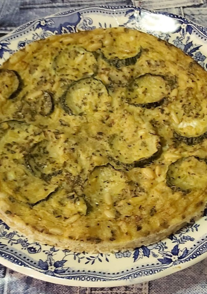 Una foto de Tortilla de lentejas y pepino