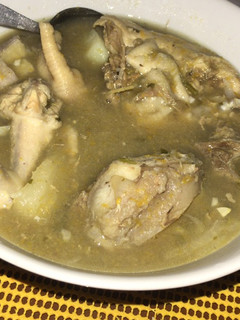 Una foto de Sancocho de gallina con costilla de res