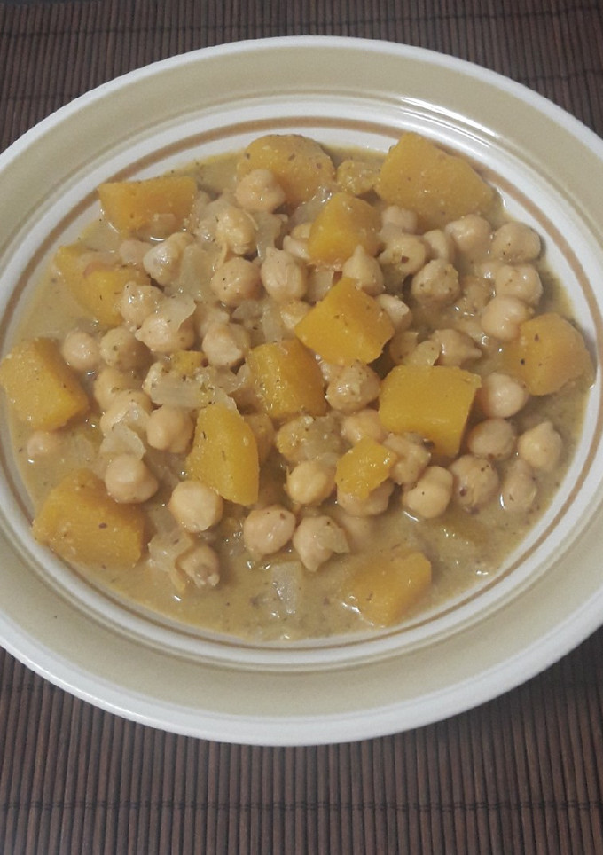 Una foto de Garbanzos con calabaza