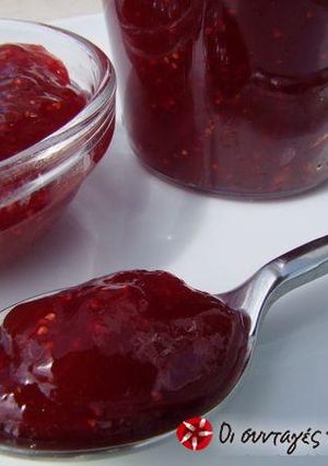 A picture of Strawberry jam.