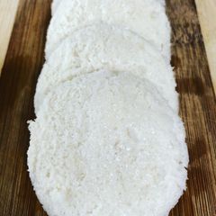 A picture of Soft idli.
