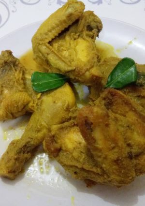 Foto resep Ayam Ungkep Bumbu Kuning