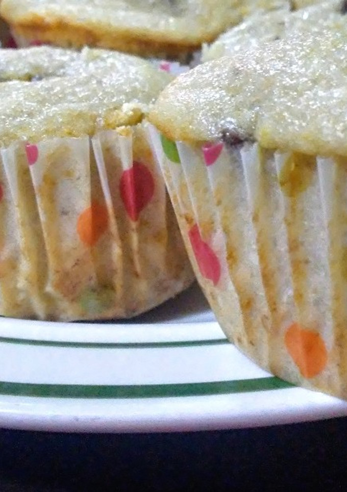 Una foto de Muffins de plátano y chispas de chocolate