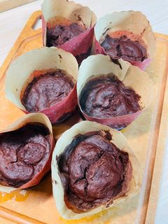 蒸巧克力蛋糕｜過熱水蒸氣烤箱微波爐 的食譜成品照片