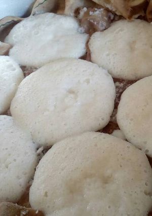 A picture of Idli.