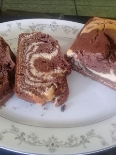 A picture of Zebra cake.