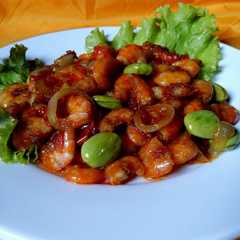 A picture of Sambal goreng udang petai / pete.