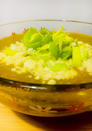 Una foto de 🍵SOPA🍵 CREMA DE 🍵LENTEJAS🍵 (GOURMET)