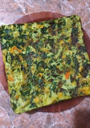 Una foto de Tortilla de Verduras😋👌#restosdecomida#fácil #rápido #saludable #económica