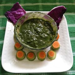 Green chutney A picture of Green chutney.