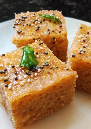 A picture of Brown bread dhokla.