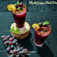 A picture of Black Grapes Mint Mojito.