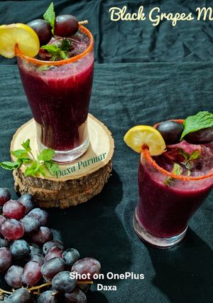 A picture of Black Grapes Mint Mojito.