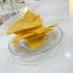 A picture of Bean cracker.