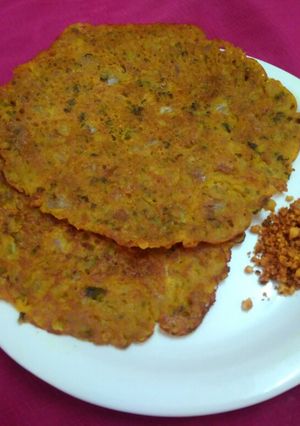 A picture of Chilla with kasuri methi.