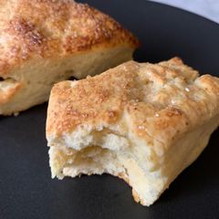 A picture of Traditional Scones.