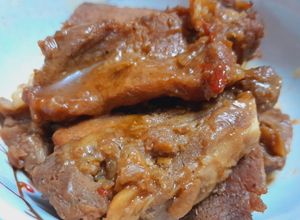 Hình của món Sườn cốt lết rang.