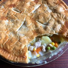A picture of Chicken Pot Pie.