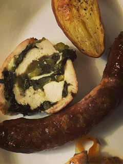 Una foto de Medallones de pollo relleno