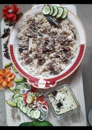 A picture of 😋Mutton yakhni pulao🥩🍚.