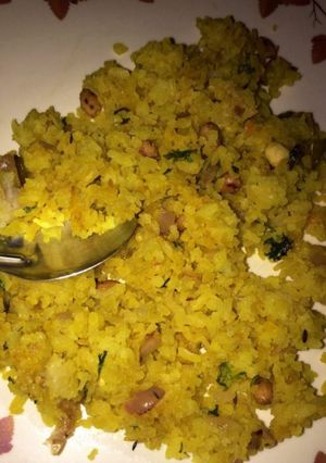बटाटा पोहा (batata poha recipe in Hindi) रेसिपी मुख्य फोटो