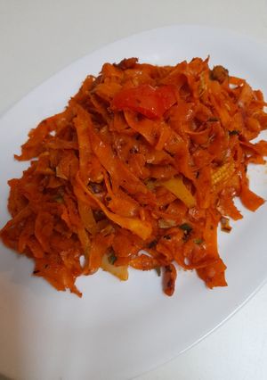 A picture of Thai noodles (veg).