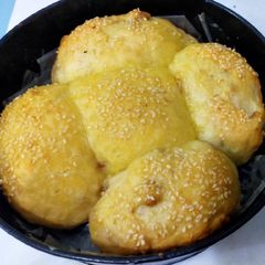 A picture of Sweet walnut buns without oven.