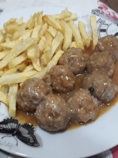 Una foto de Albóndigas en salsa