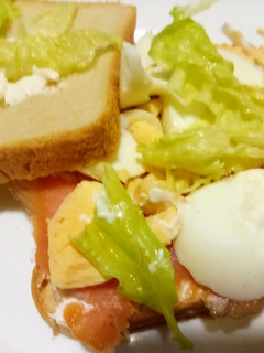 Una foto de Mi sándwich de salmón con queso