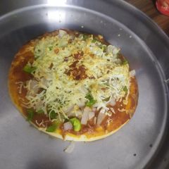 થિન ક્રશ પીઝા (Thin Crush Pizza Recipe In Gujarati) A picture of થિન ક્રશ પીઝા (Thin Crush Pizza Recipe In Gujarati).