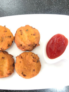 முருங்கைக்காய் வடை(drumstick vadai recipe in tamil) செய்முறை முக்கிய புகைப்படம்