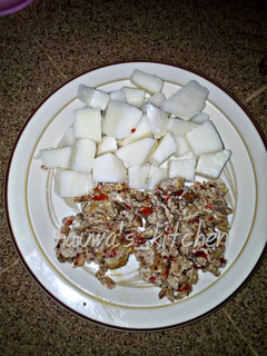 A picture of Boiled yam and scrambled egg.