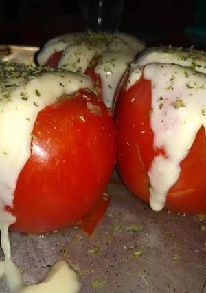 Una foto de Tomates rellenos