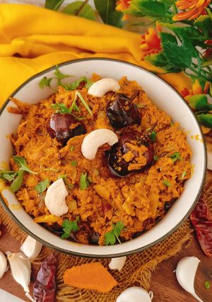 कच्ची हल्दी की सब्जी(kachhi haldi sabji recipe in Hindi) रेसिपी मुख्य फोटो