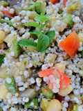 Sorgo con verdure e ceci
