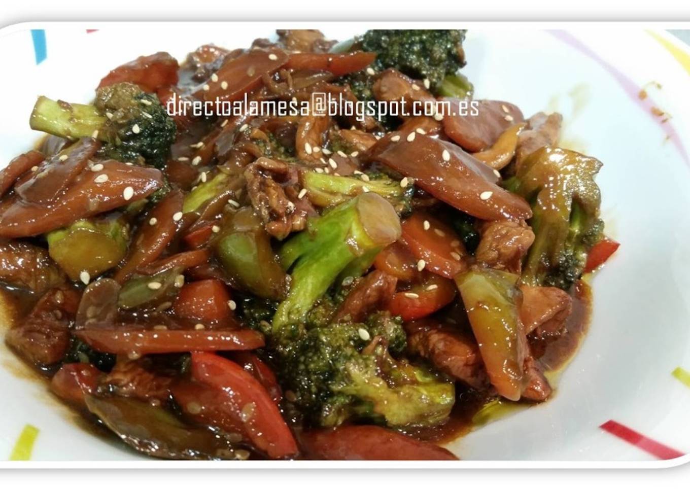 Pollo en salsa de soja con brócoli